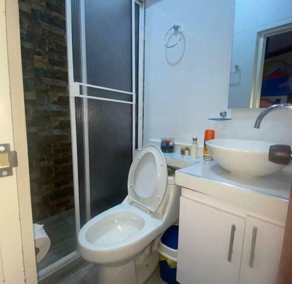 هاستل Acuarios Hostal