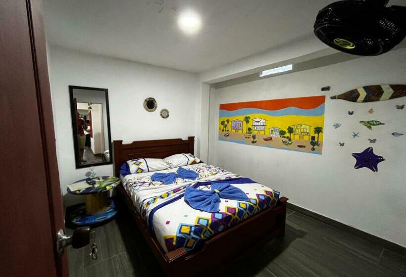 هاستل Acuarios Hostal