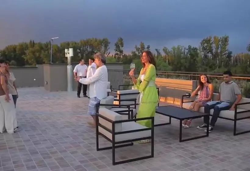 Retkeilymaja Boutique Miss Olivos