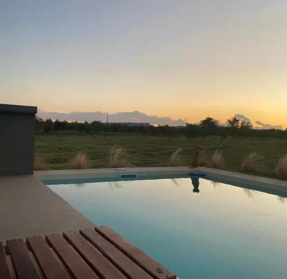 Retkeilymaja Boutique Miss Olivos