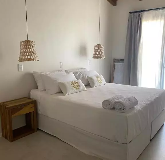 Retkeilymaja Boutique Miss Olivos