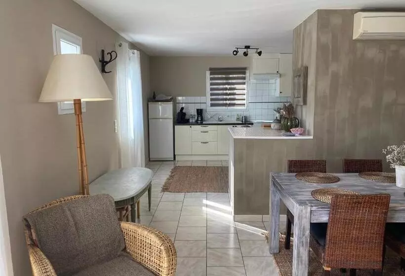 Aamiaismajoitus (B&B) L Eveil En Provence