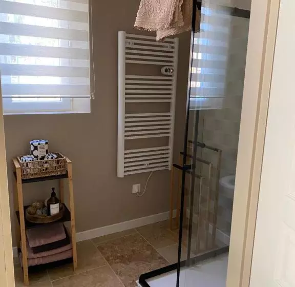 Aamiaismajoitus (B&B) L Eveil En Provence