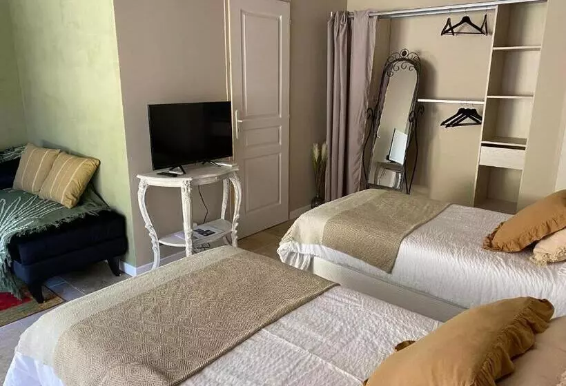 Aamiaismajoitus (B&B) L Eveil En Provence