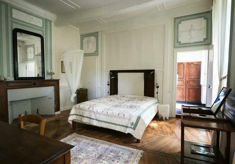 Bed and Breakfast Le Barry, South France, Avec Piscine