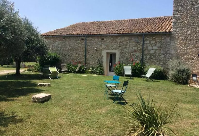 Aamiaismajoitus (B&B) Le Mas Des Figuiers