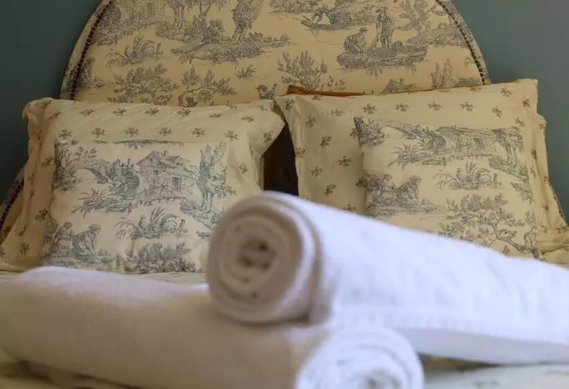 ベッドアンドブレックファースト Les Chambres De Fanny