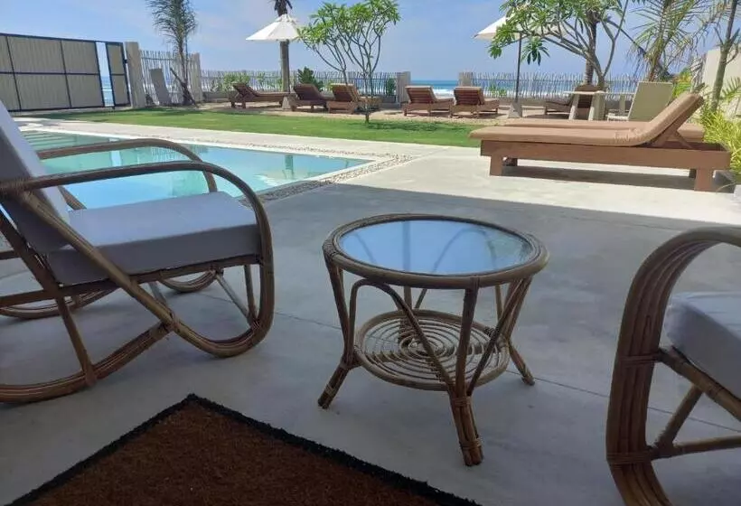 تختخواب و صبحانه Lihinya Beach Villa Ahangama