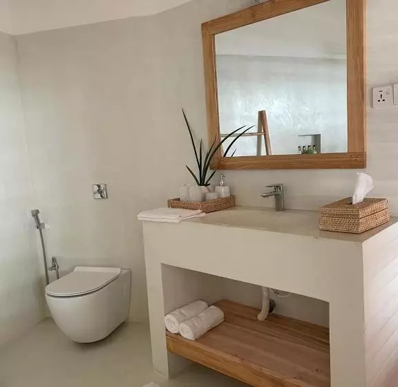 تختخواب و صبحانه Lihinya Beach Villa Ahangama