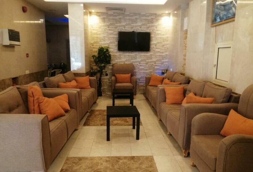 Hotel Càpsula منازل صبأ