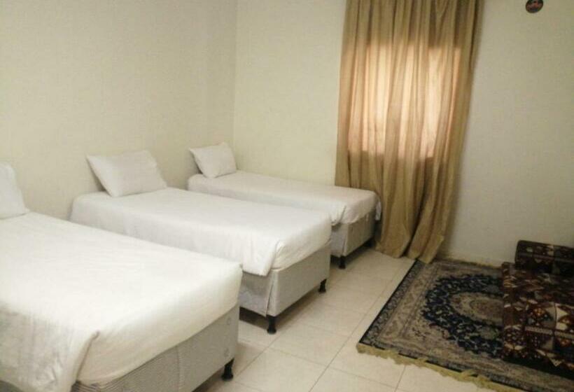 Hotel Càpsula منازل صبأ