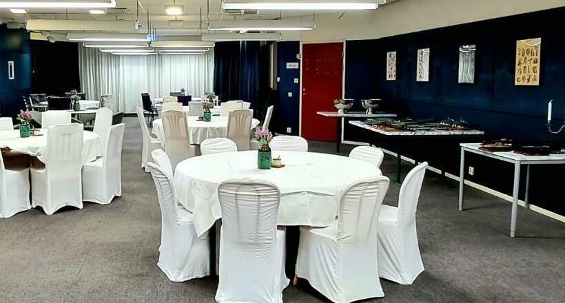 هتل L Tre Systrar