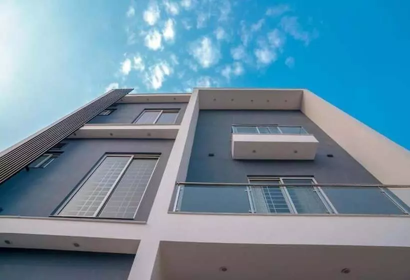 هتل Medallion Suites