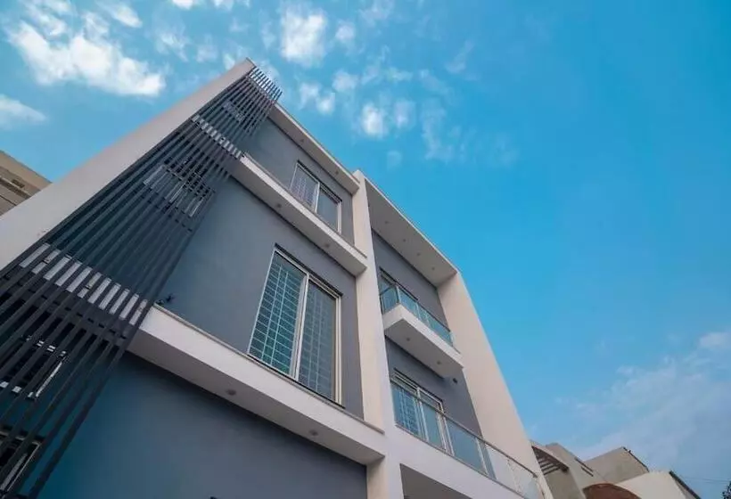 هتل Medallion Suites