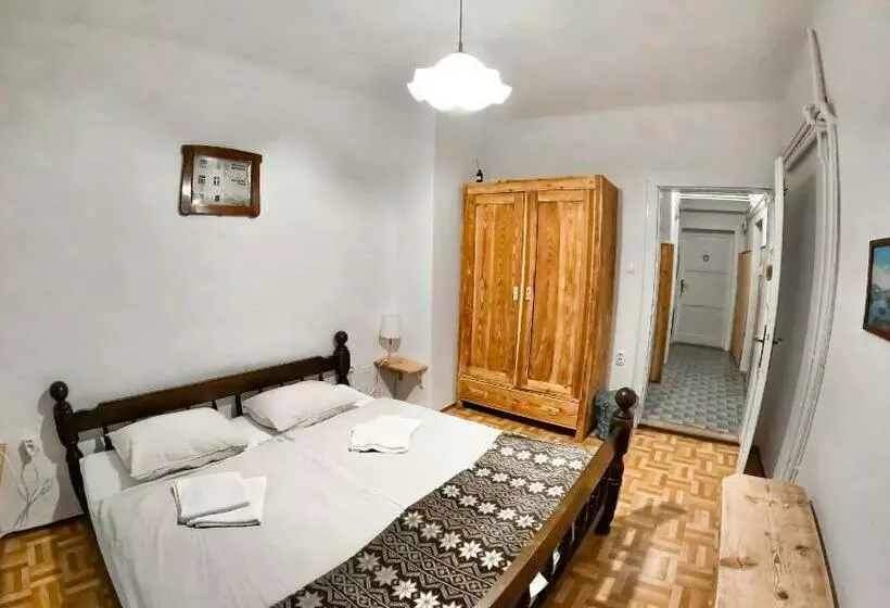 پانسیون Alpine Home   Rooms
