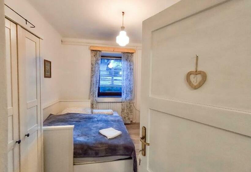 پانسیون Alpine Home Rooms