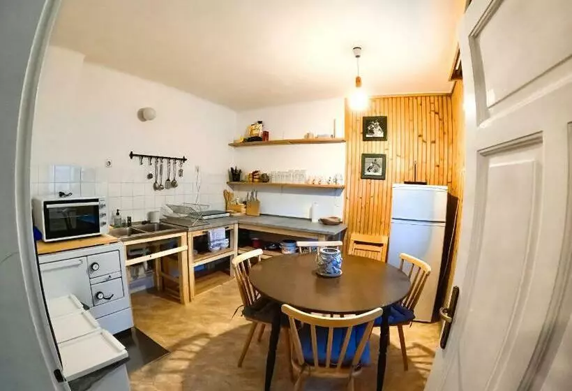 پانسیون Alpine Home   Rooms