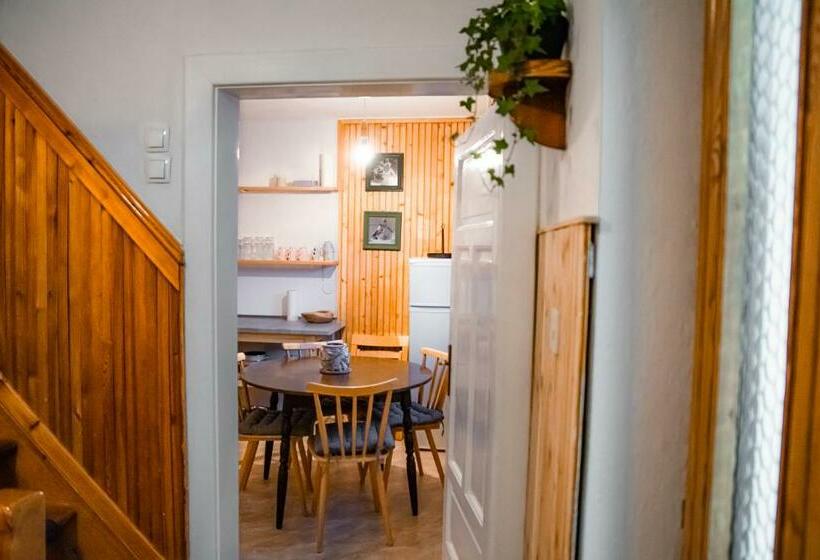 پانسیون Alpine Home Rooms