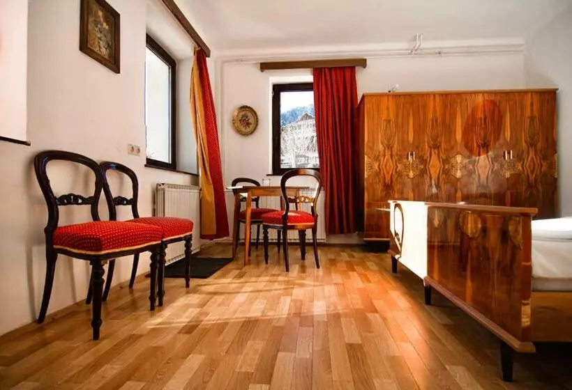 پانسیون Alpine Home   Rooms