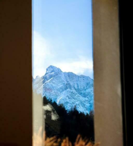 پانسیون Alpine Home Rooms