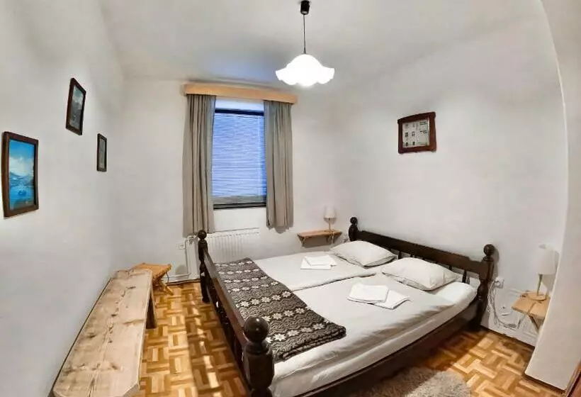 پانسیون Alpine Home   Rooms