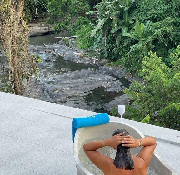 膳宿费 Cristo Riverhouse