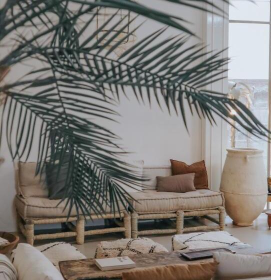 צימר Haert Boutique Wellness Suites City Centre