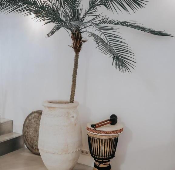 צימר Haert Boutique Wellness Suites City Centre