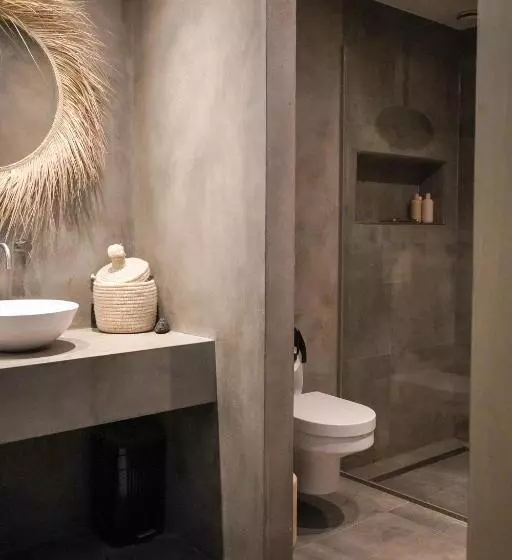 تختخواب و صبحانه Haert Boutique Wellness Suites City Centre