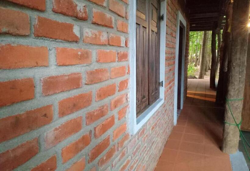 Hotel Jbs Mango Villa