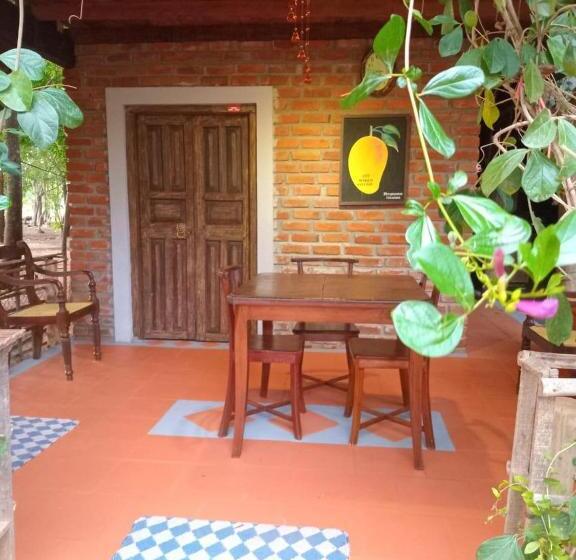 Hotel Jbs Mango Villa