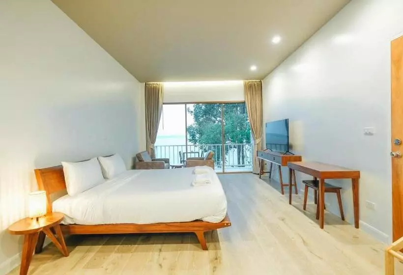 Hotelli Lake House Naka Cave