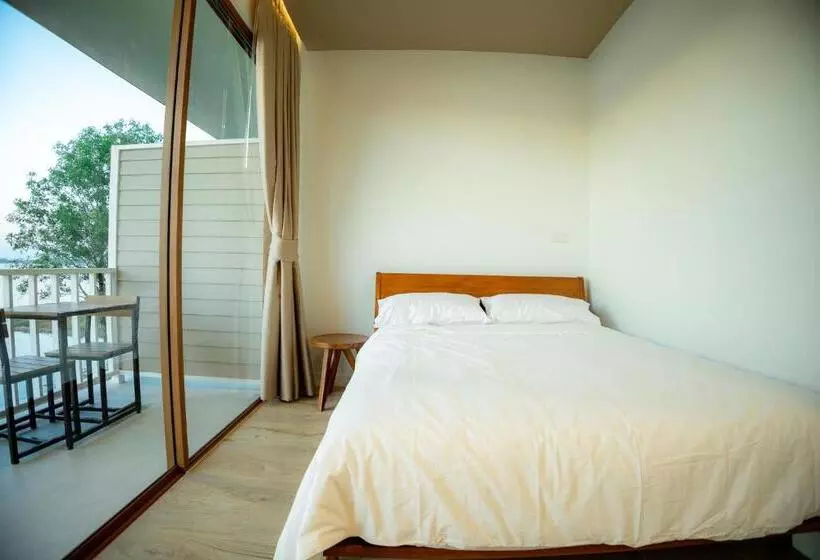 Hotelli Lake House Naka Cave