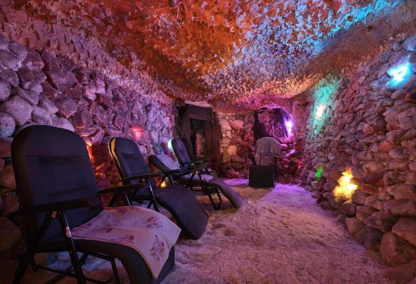 Dobrzyński Resort Hotel Nefryt