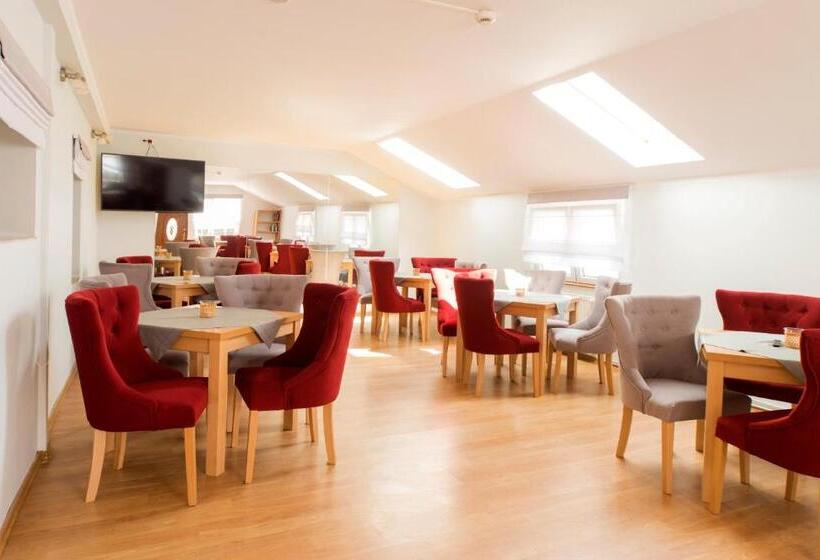 Dobrzyński Resort Hotel Nefryt