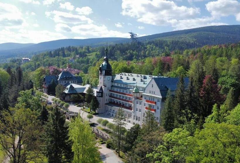 Dobrzyński Resort Hotel Nefryt