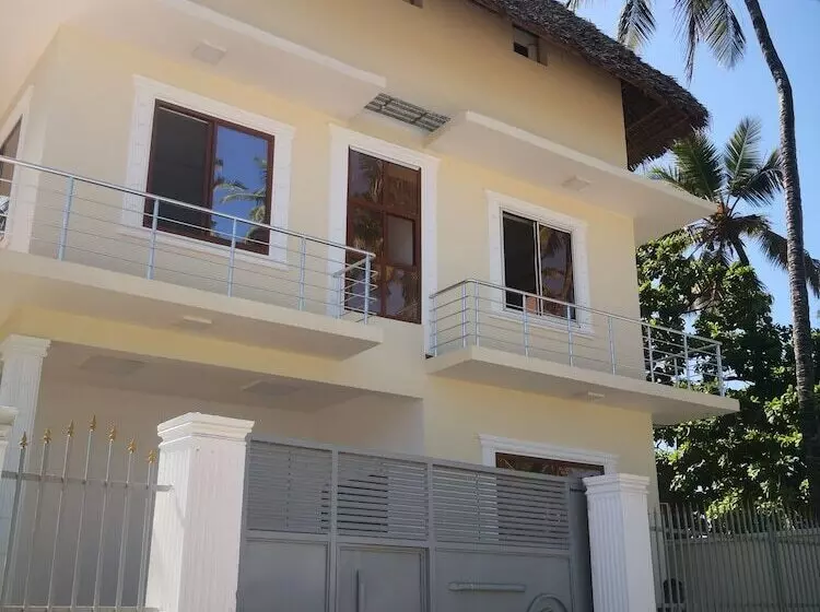 Hotelli Mambo Inn Nungwi