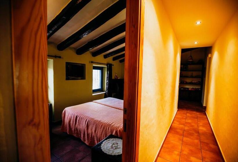 هتل Mas Fullat Cottage, Alforja Tarragona