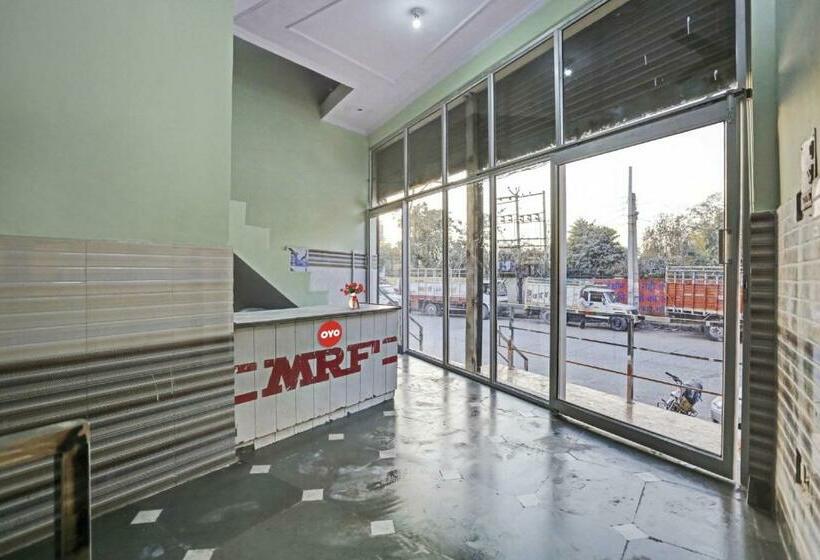 호텔 Oyo Flagship 80673 Jp Palace