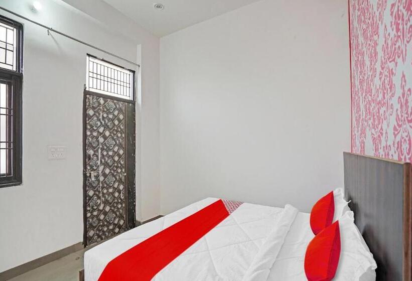 בית מלון כפרי Oyo Flagship 80674  Kridha Expo Stay