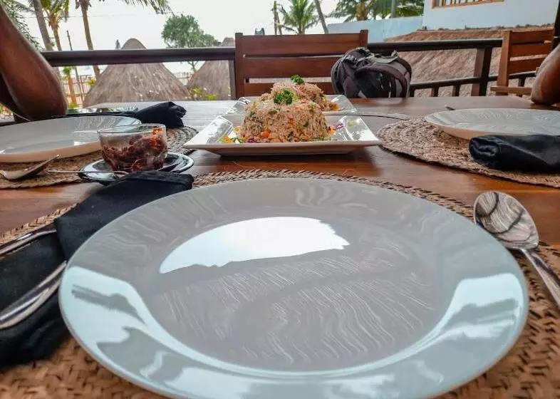 Hotelli Shima Guni Beach Club