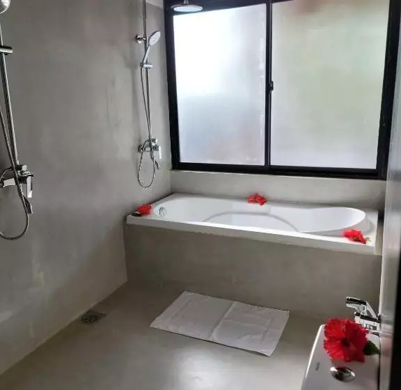 Hotelli Shima Guni Beach Club