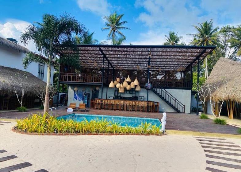 فندق Shima Guni Beach Club