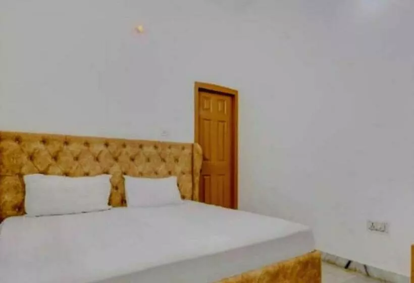 ホテル Spot On Second Home Guest House