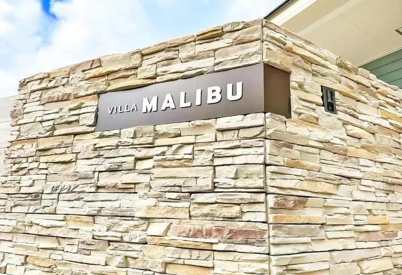 ホテル Villa Malibu Palm Springs Miyakojima Resort