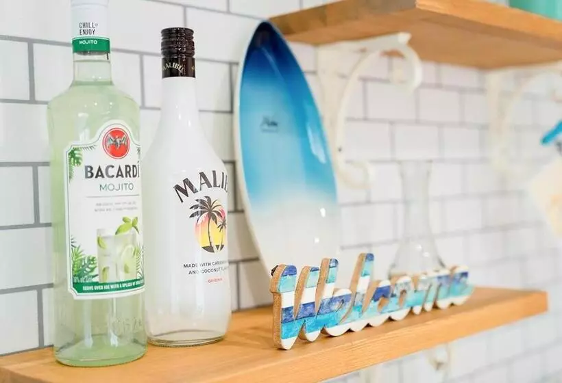 ホテル Villa Malibu Palm Springs Miyakojima Resort
