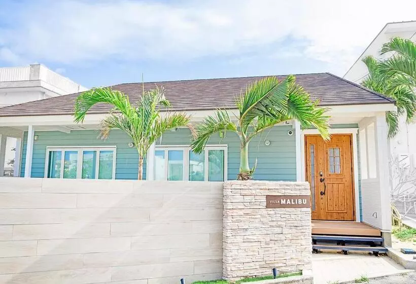 ホテル Villa Malibu Palm Springs Miyakojima Resort