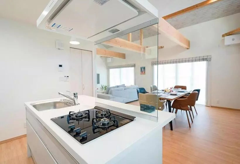 ホテル Villa Malibu Palm Springs Miyakojima Resort