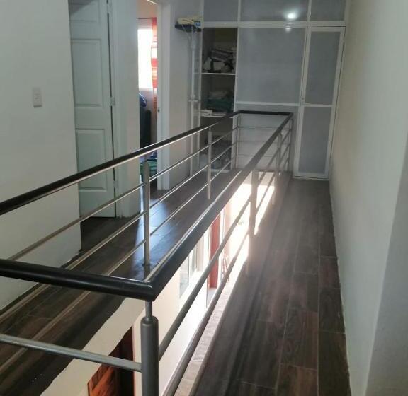 ペンション Casa Shambieda