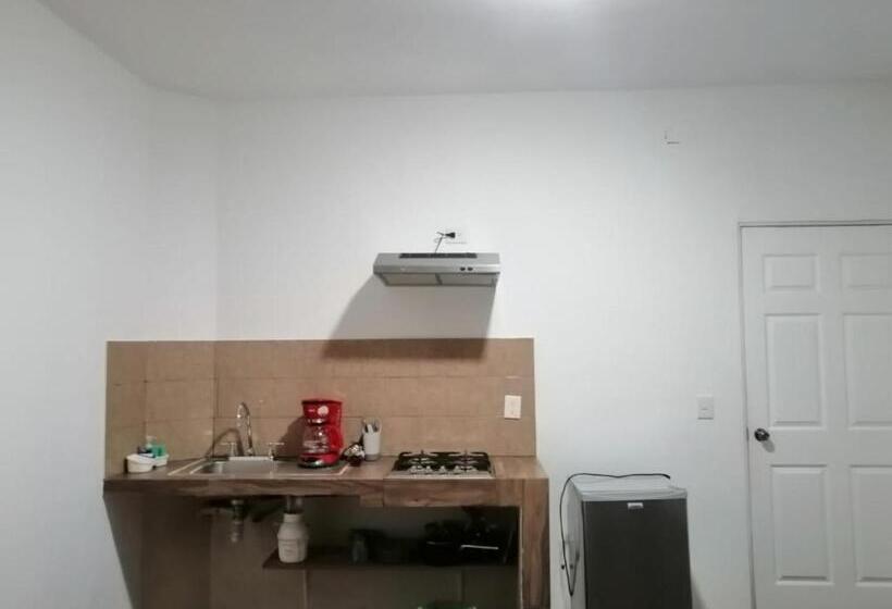 ペンション Casa Shambieda